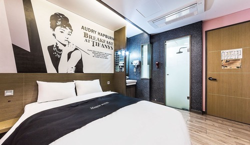 Room (Standard Room)