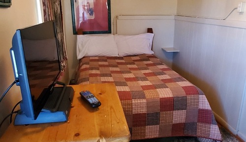 Standard Room with Queen and Double beds