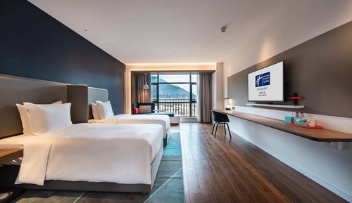 Standard Room, 2 Twin Beds, River View