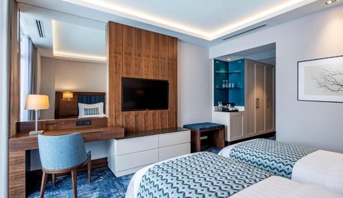 Premier Twin Room
