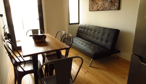 Traditional Studio, 2 Bedrooms