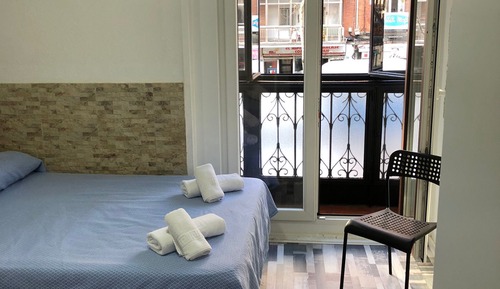 Triple Room, Shared Bathroom