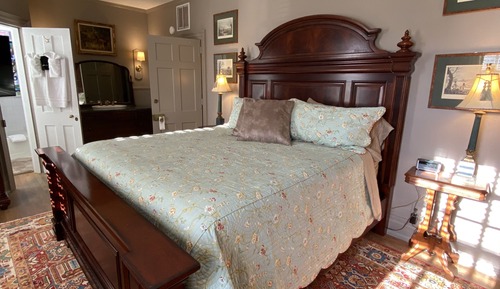 Superior Room, 1 King Bed, Non Smoking, Refrigerator