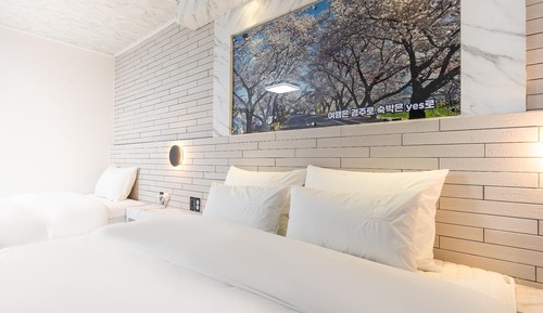 Room (Sweet Family Twin  Styler (Cancellati)