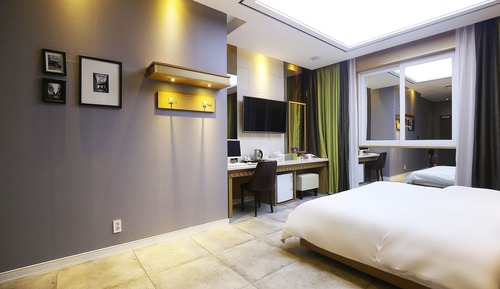 Room (Free drive-in breakfast (personal par)