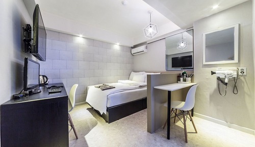 Room (Standard Walkie Special (No Parking O)