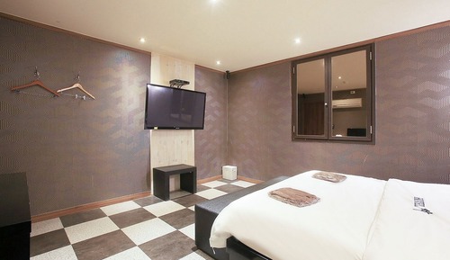 Room (Standard room)