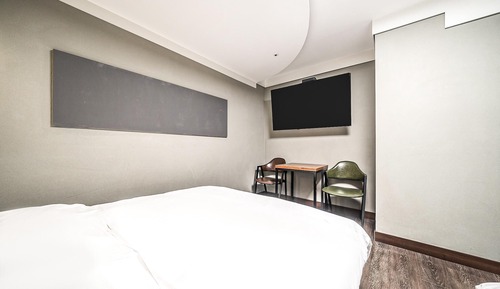 Room (Business room (twin bed/65-inch UHD T)
