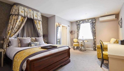 Junior Suite, 1 Double Bed, Non Smoking (with Sofabed)