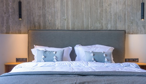 Special Offer Suite with Heated Pool and Sea View