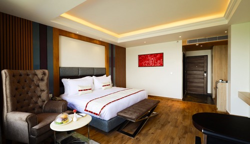 Deluxe Room with Private Balcony