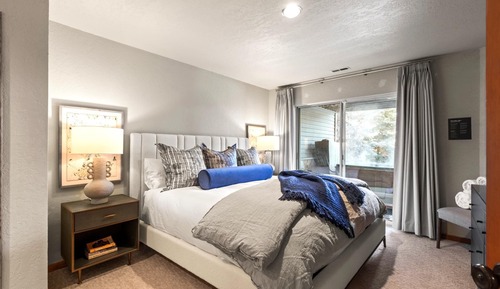 Studio (3 Bedrooms)