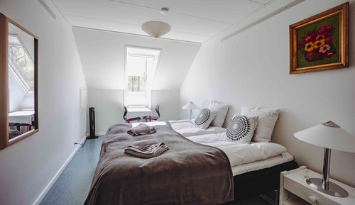 Basic Double or Twin Room, Shared Bathroom