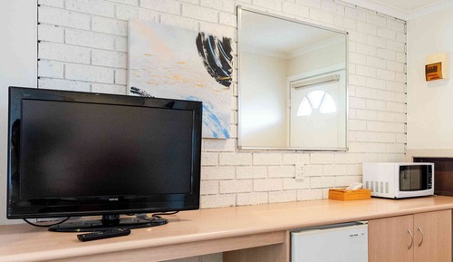 Family Room, Pool Access, Garden View