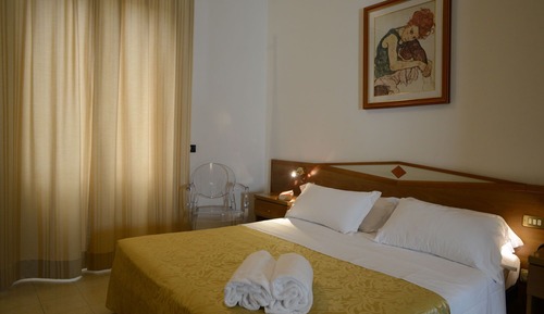 Classic Double or Twin Room