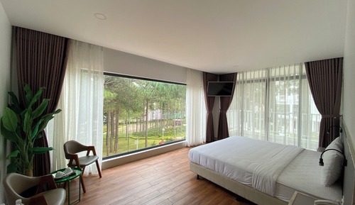 Premier Room, Garden View