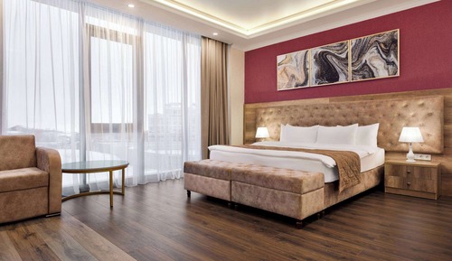 Room, 1 King Bed, Non Smoking (Mobility Accessible)