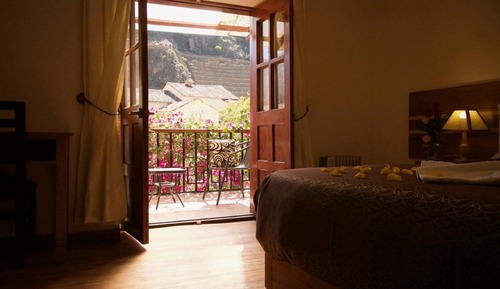 Deluxe Single Room with Balcony and Views
