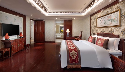 Presidential Suite, 1 King Bed, Smoking