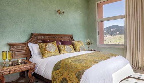 Room, Mountain View (TAMOU)