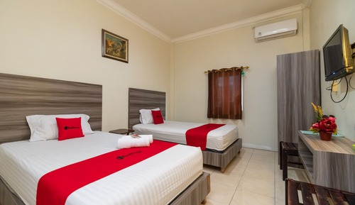 Twin Room (RedDoorz)