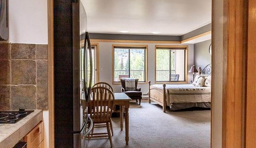 Studio, 2 Queen Beds