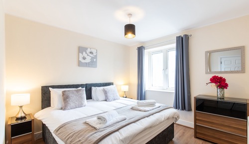 Deluxe Apartment, Private Bathroom, City View