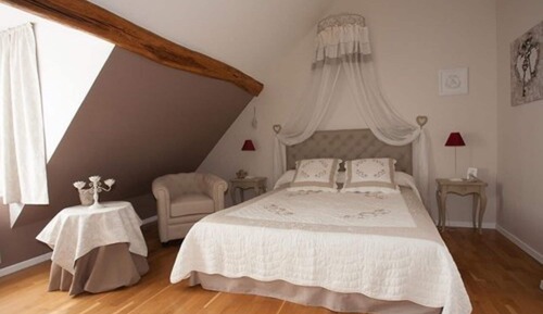 Double Room (Poussieres d'anges)