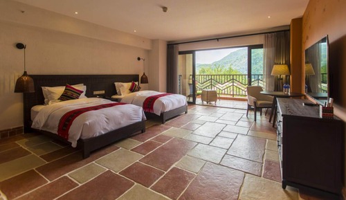 Twin Deluxe Room - Lake View