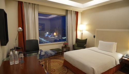 Premium Room, 1 King Bed
