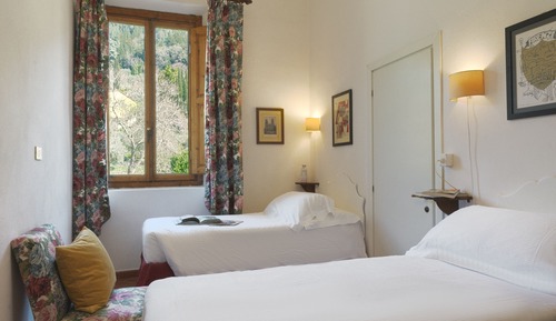 Family Room, 2 Bedrooms