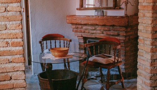 Basic Double Room, 1 Queen Bed, Fireplace