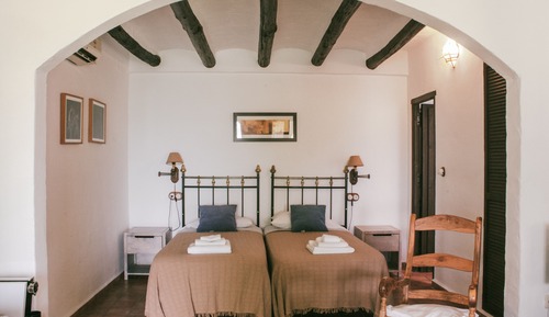 Junior Double Room, 2 Twin Beds, Fireplace, Garden View