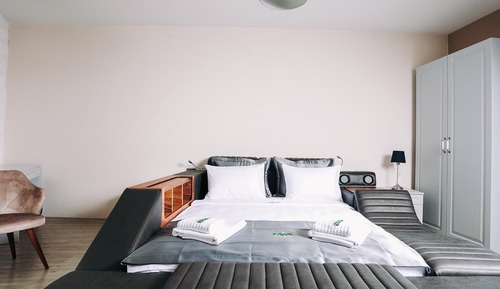 Superior Suite (with Massage Bed)