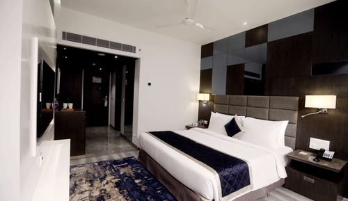 Deluxe Room, 1 King Bed, Non Smoking