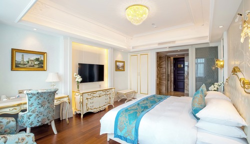 Business Room, 1 King Bed, Non Smoking