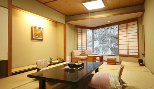 Shiun-kaku, Valley-Side Japanese Room 12 tatami, Non-Smoking