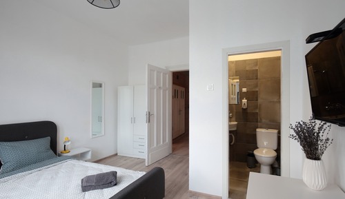Deluxe Double Room, Private Bathroom
