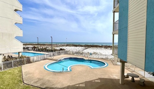 Condo, 2 Bedrooms