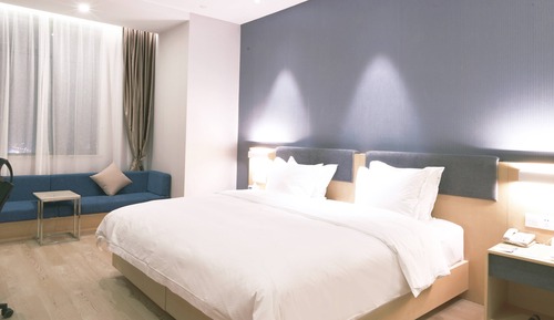 Standard Room, 1 King Bed (Extra Floor Space)