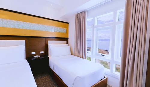 Seaview Two-Bedroom Suite