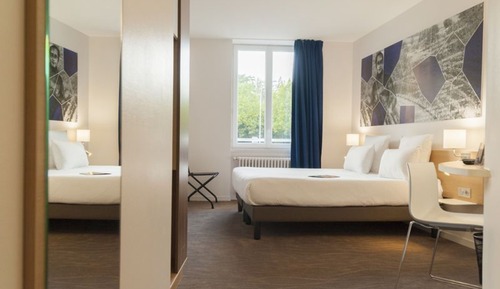 Room, Connecting Rooms