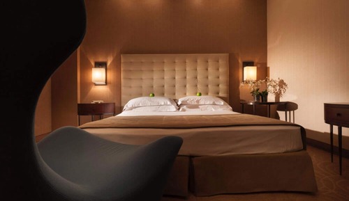 Executive Room, Lake View