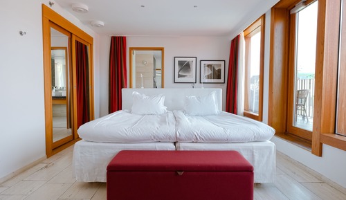 Deluxe Room (Jacuzzi)