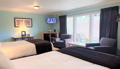 Inn Room 2 Queen Beds Mini Suite 