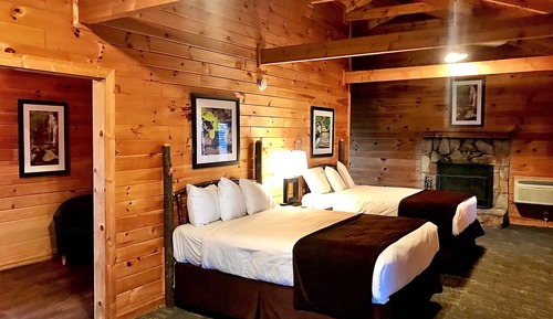 Double Room, Multiple Beds, Fireplace, Mountain View