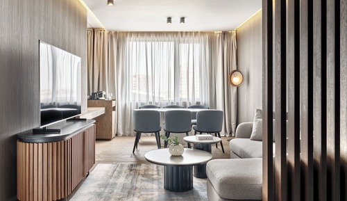 Suite, 1 Bedroom, Club Lounge Access, Lake View (Top Floor)