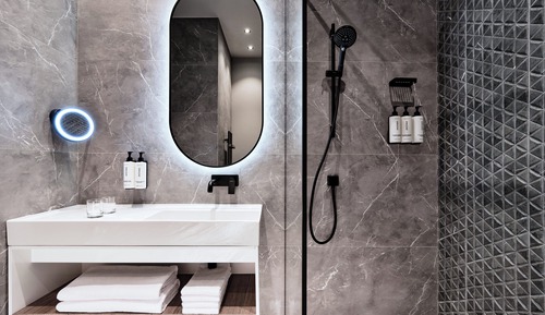 Standard Room, 1 King Bed