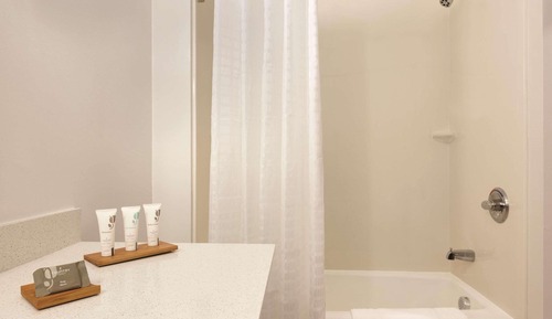 Suite, 1 King Bed, Accessible, Jetted Tub (Non Smoking)