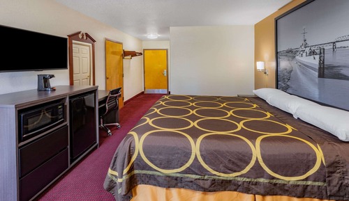 Room, 1 King Bed, Accessible, Non Smoking (Mobility)